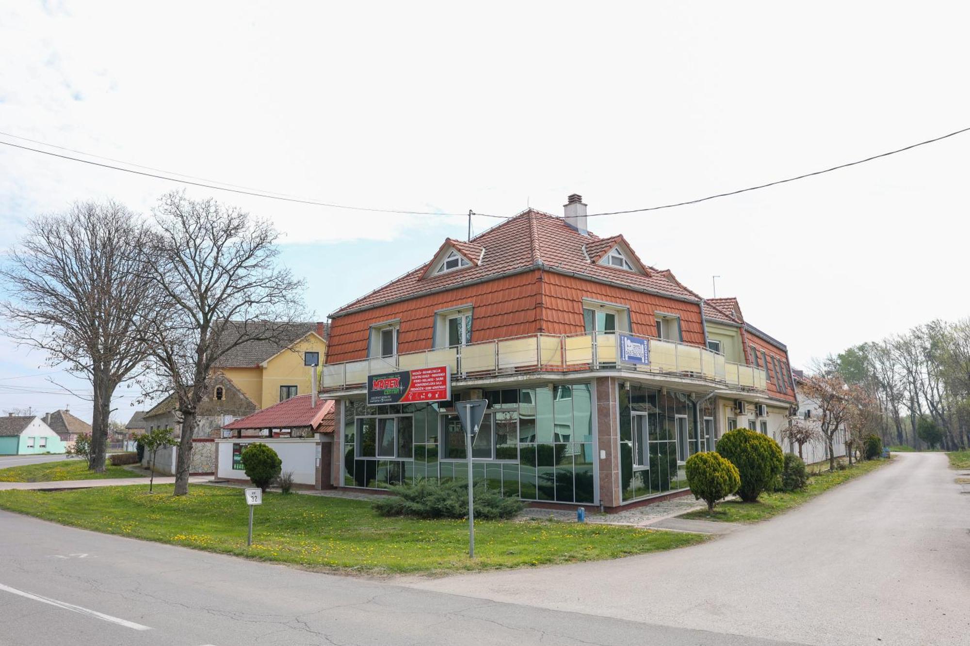 Отель Marex Centar Jabuka Экстерьер фото
