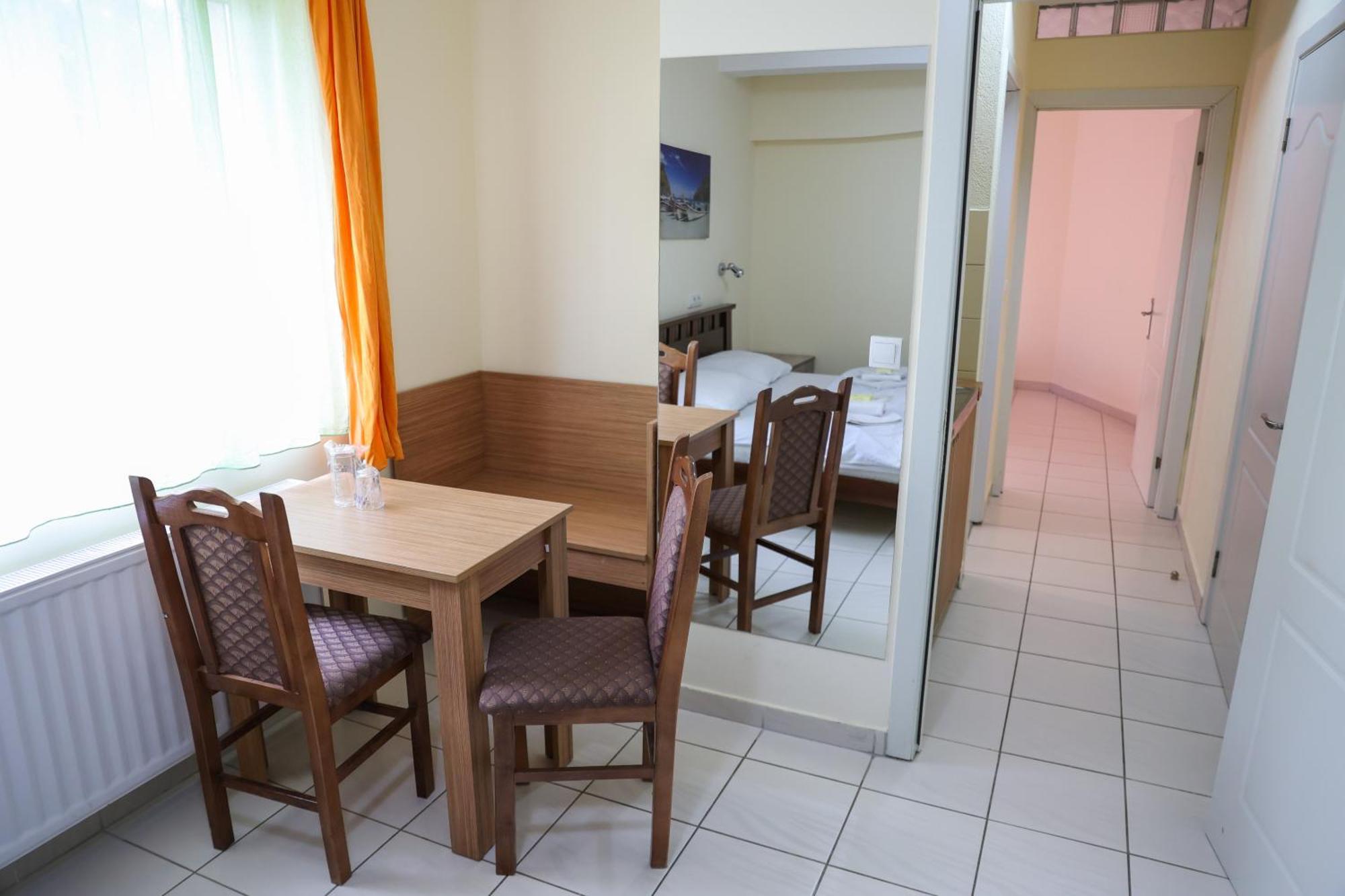Отель Marex Centar Jabuka Экстерьер фото